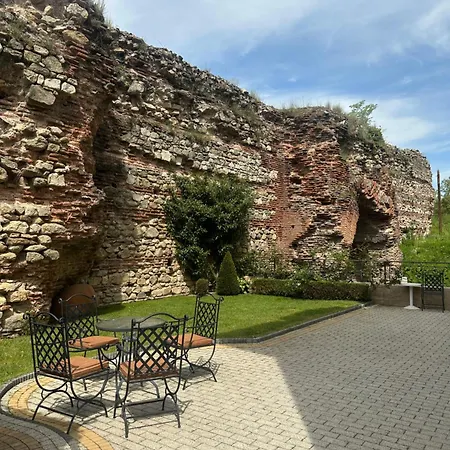 Paris מלון היסריה