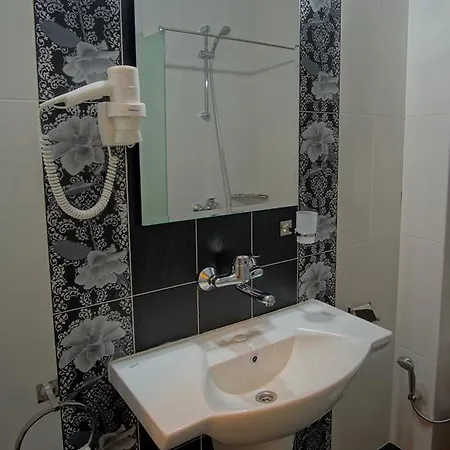 Hotel Paris Hisarya