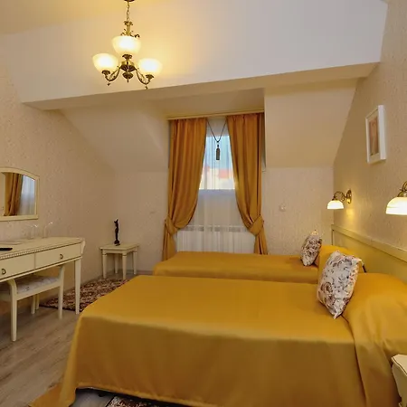Paris Hotel 3*