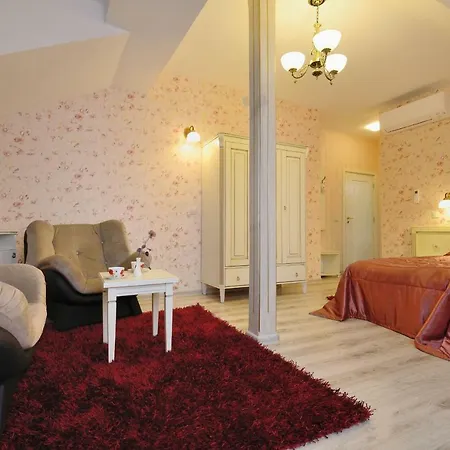 Paris Szálloda 3*